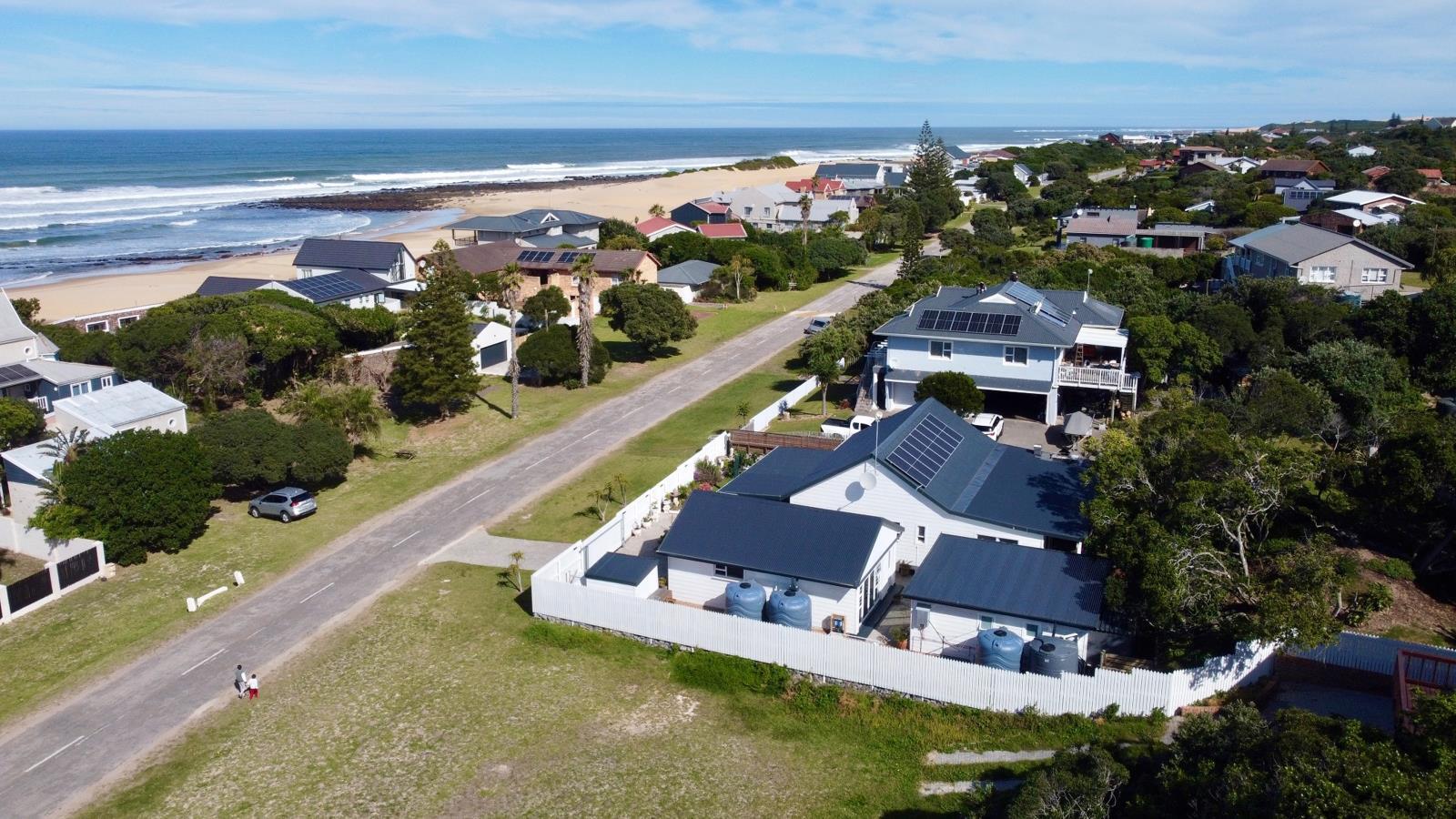 3 Bedroom House in Cannon Rocks
