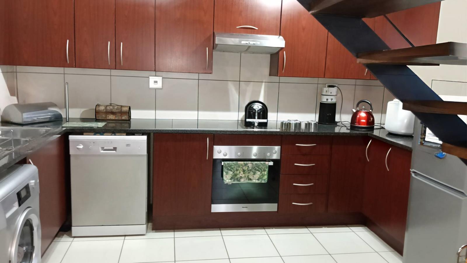 2 Bedroom Apartment in Jackal Creek Golf Estate