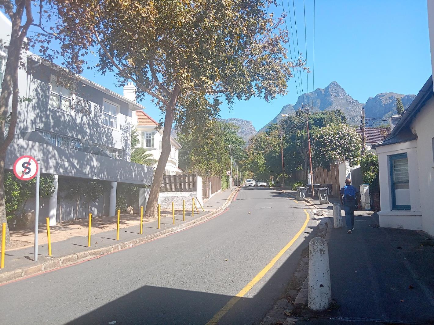 2 Bedroom Townhouse in Rondebosch