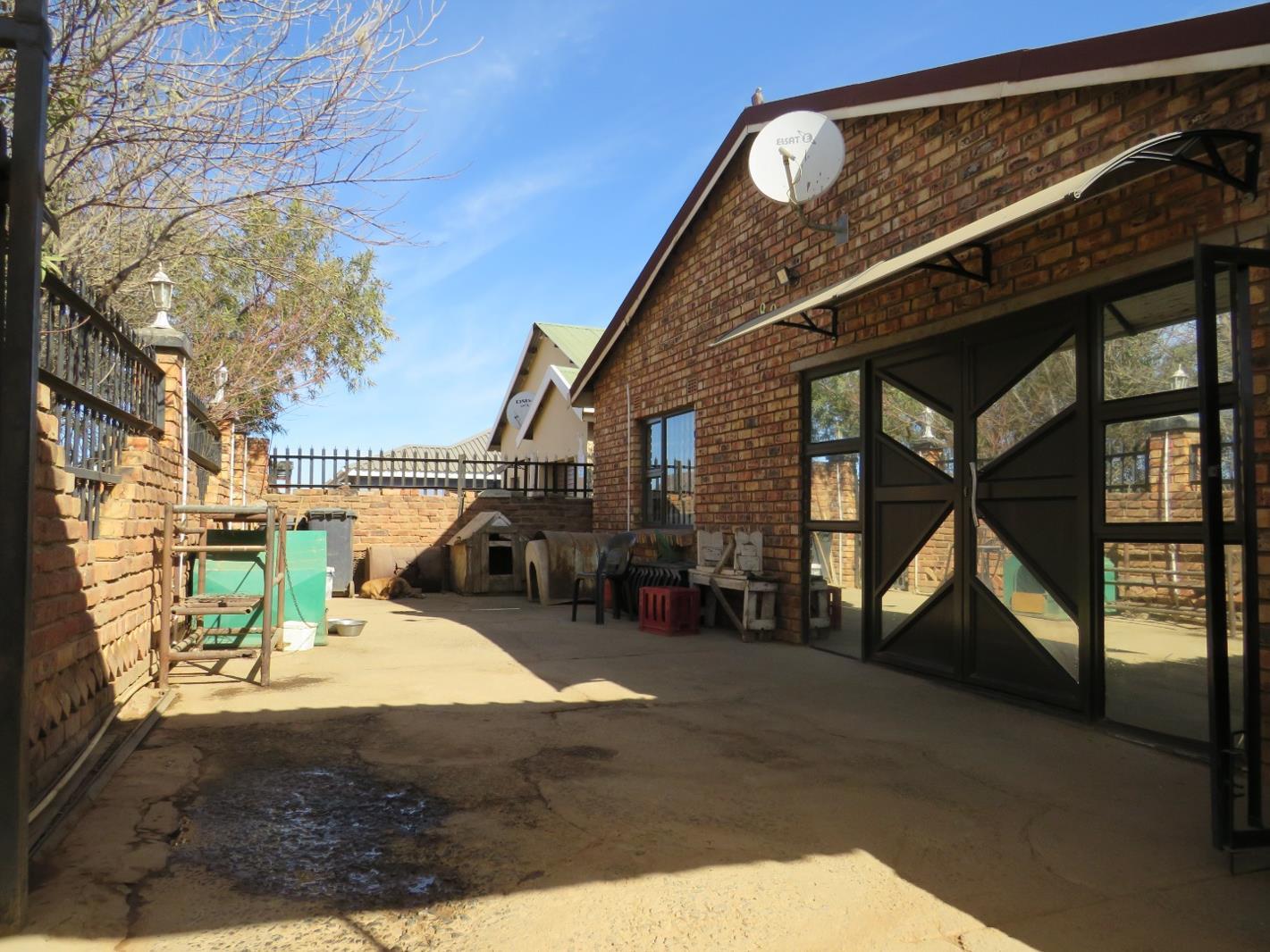 3 Bedroom House in Aloevale