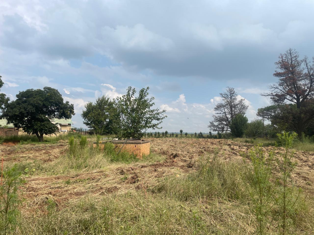 6 994 m² Land available in Garthdale