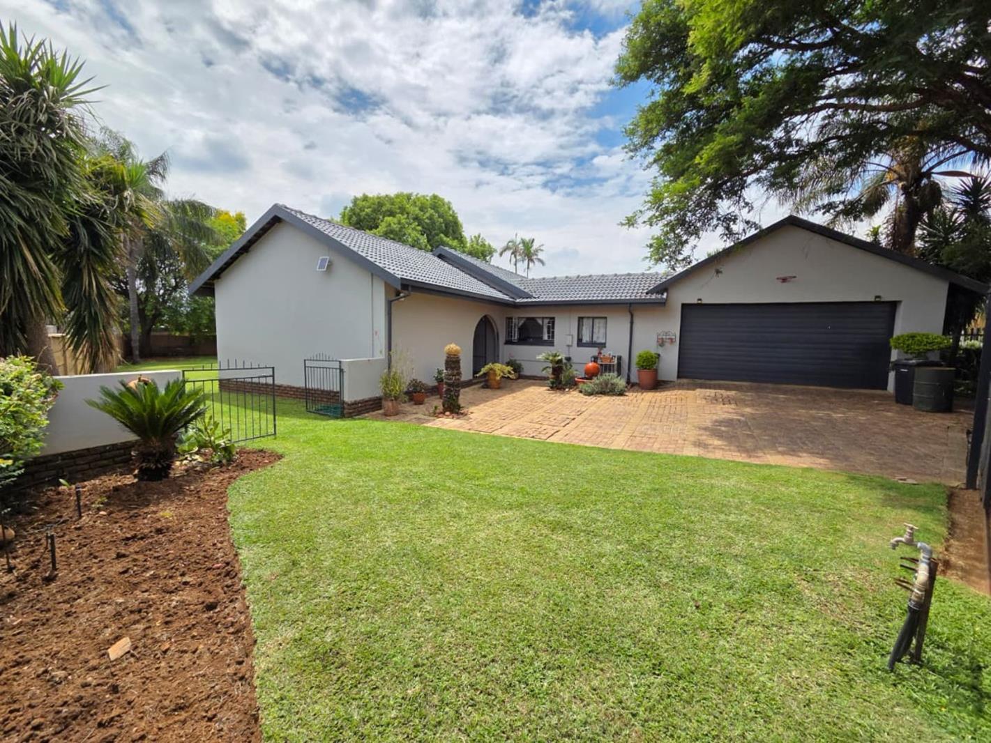 3 Bedroom House in Sinoville