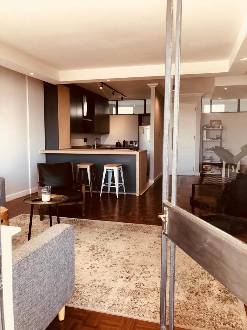 Studio apartment in Benmore Gardens