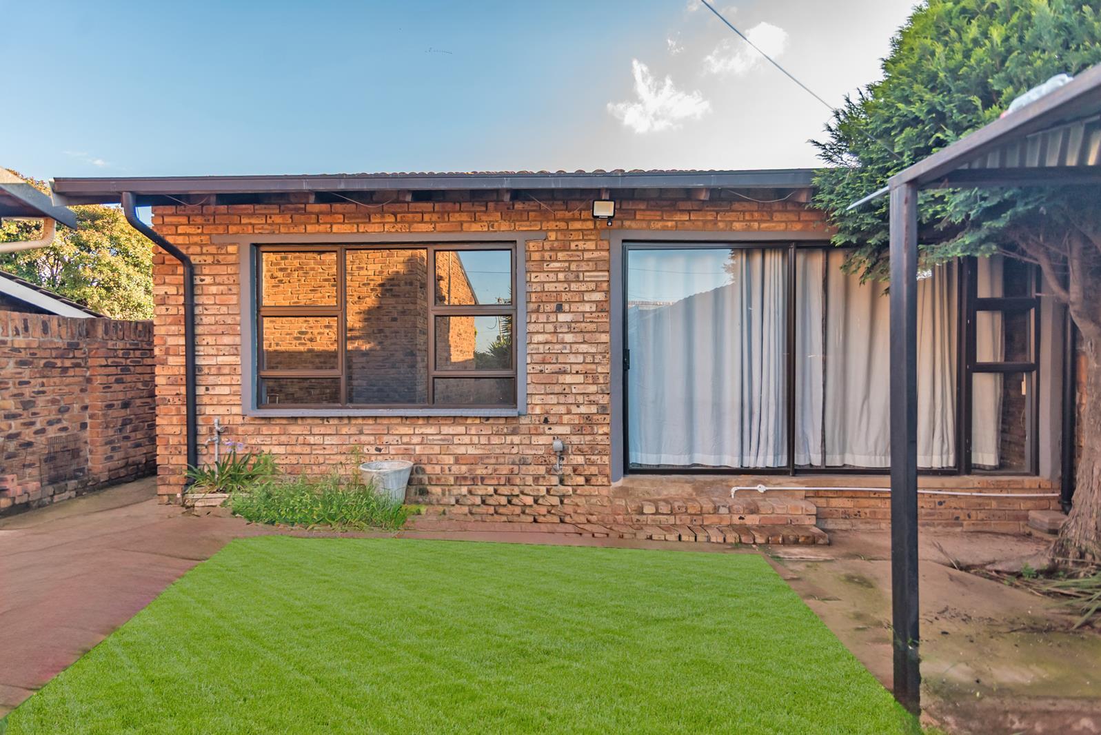 2 Bedroom House in Boltonia
