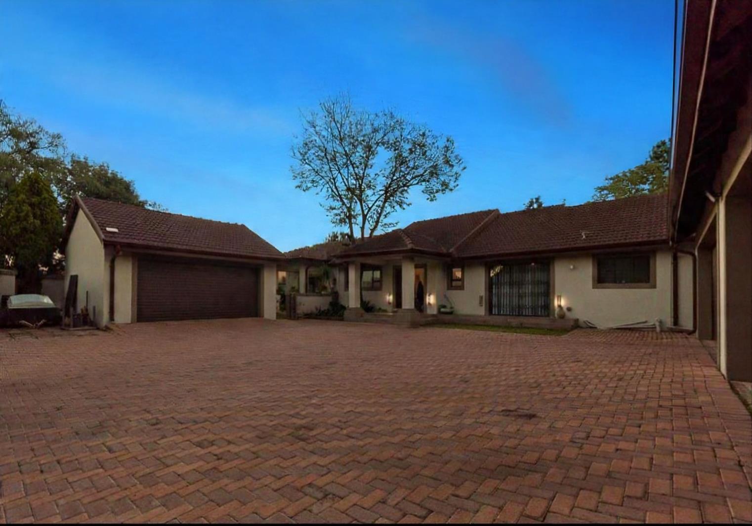 7 Bedroom House in Brackenhurst