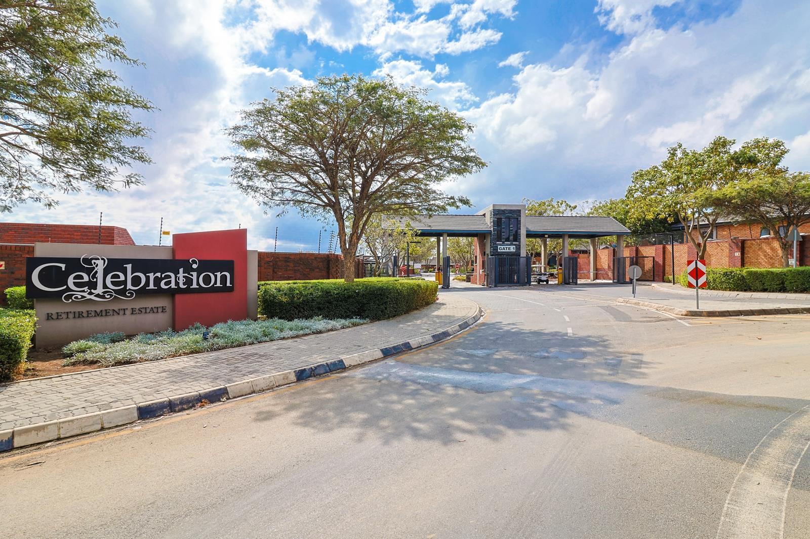 3 Bedroom Townhouse in North Riding AH