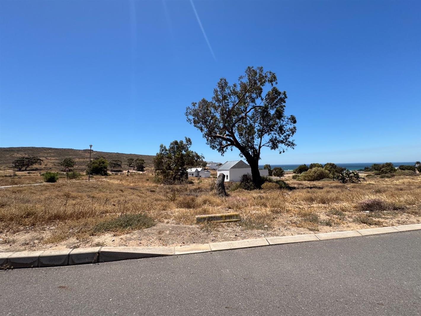 424 m² Land available in St Helena Views