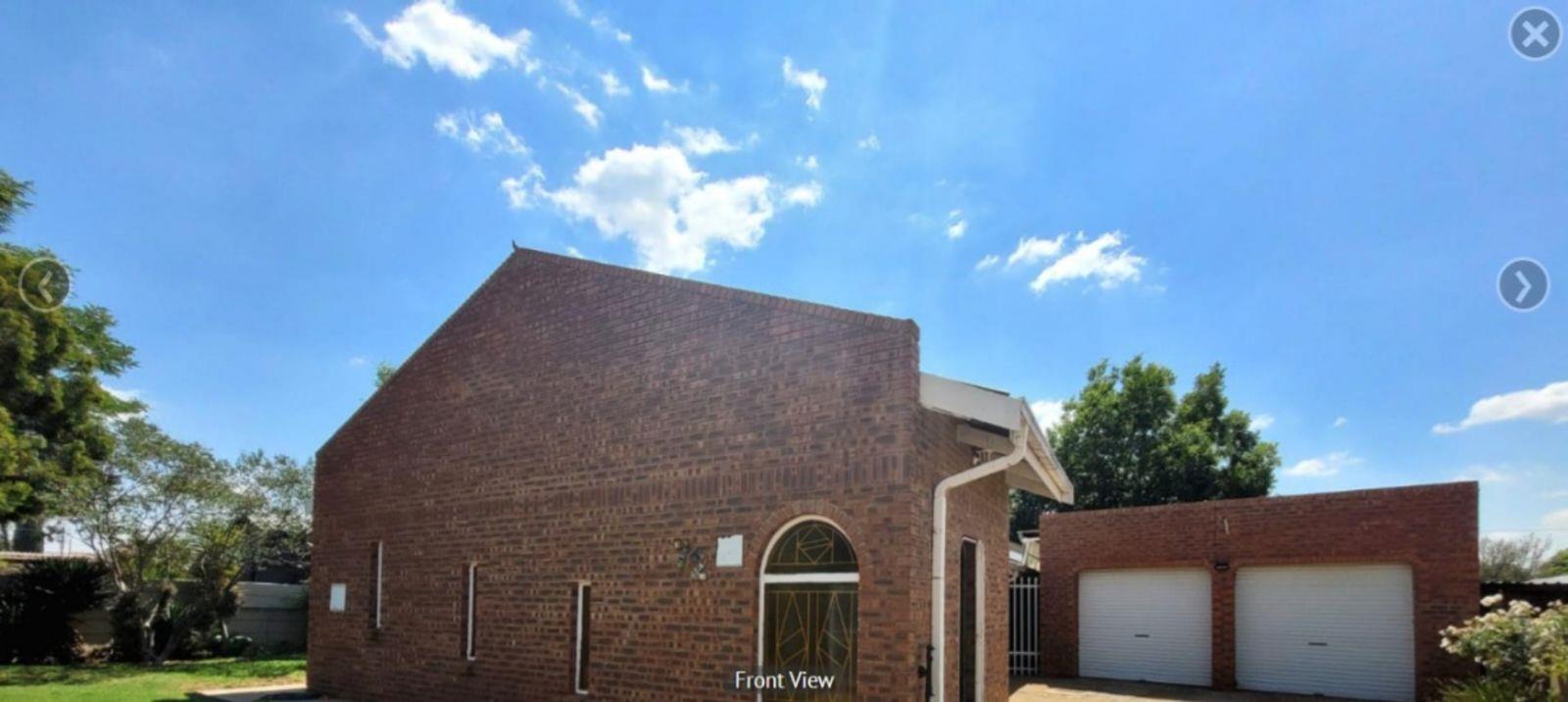 3 Bedroom House in Riebeeckstad