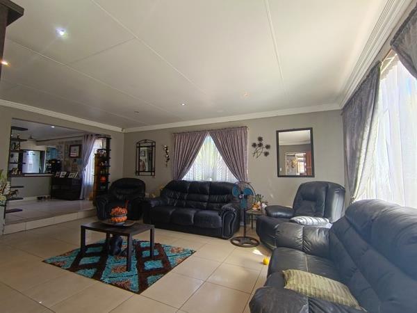 3 Bedroom House in Albertsdal