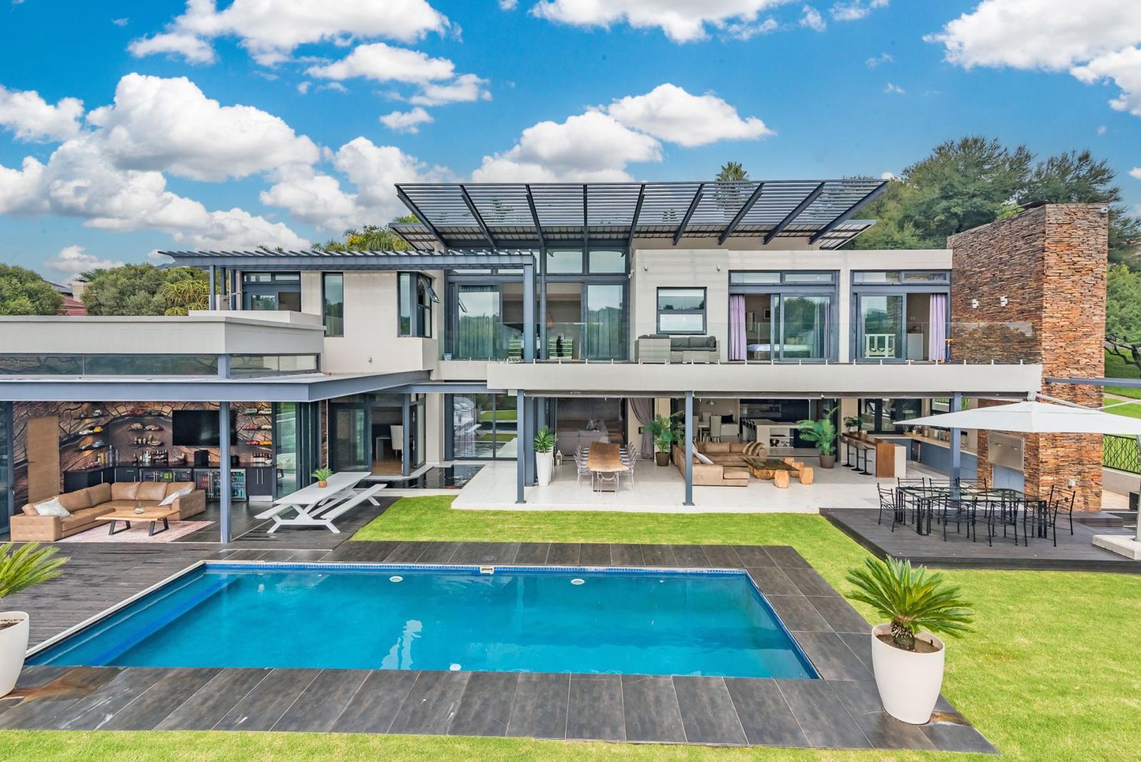4 Bedroom House in Featherbrooke Estate