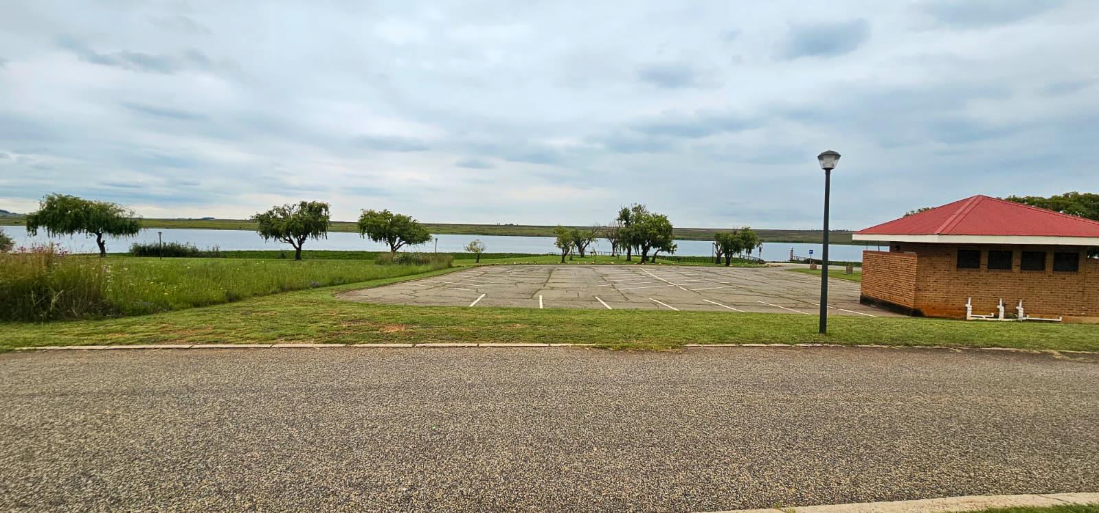900 m² Land available in Bronkhorstbaai
