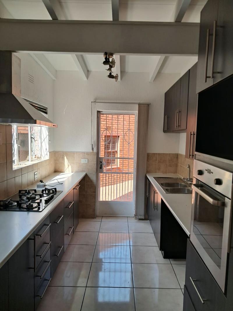 3 Bedroom Simplex in Bedfordview