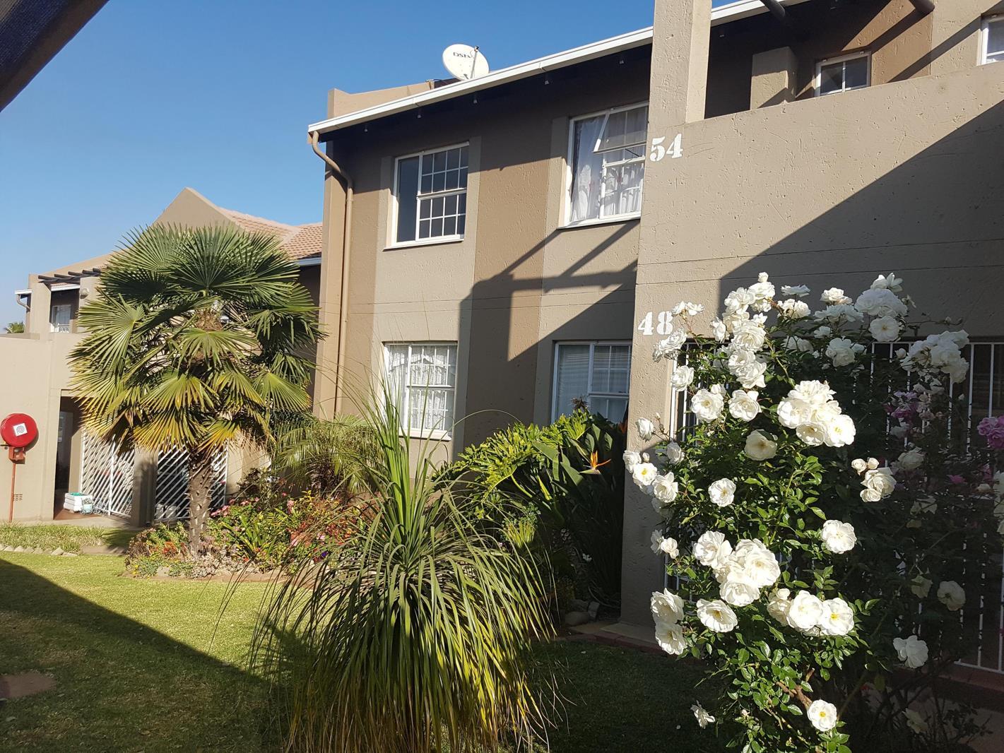 2 Bedroom Townhouse in Meyersdal