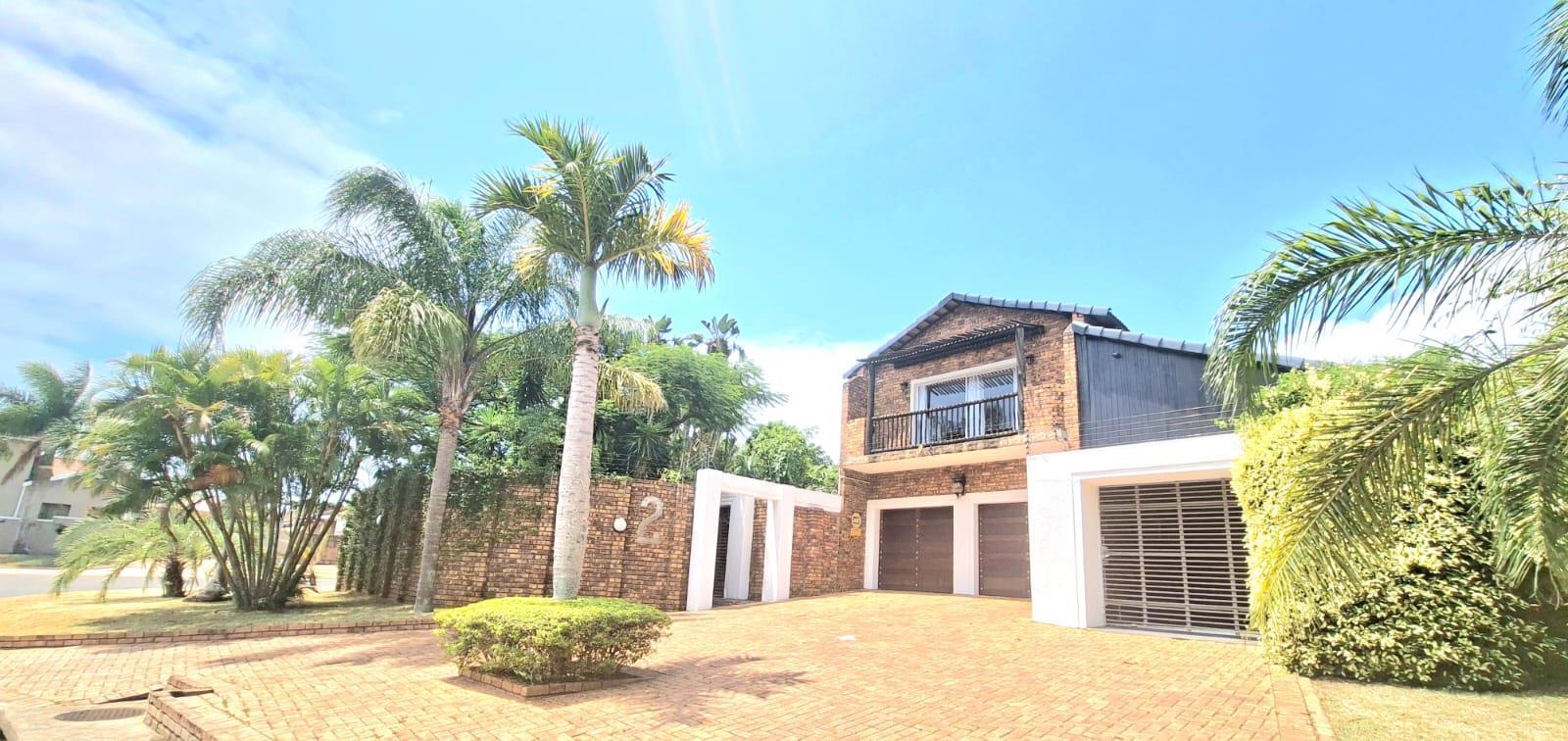 5 Bedroom House in Meer En See