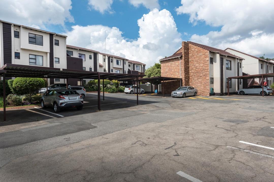 2 Bedroom Apartment in Edenglen