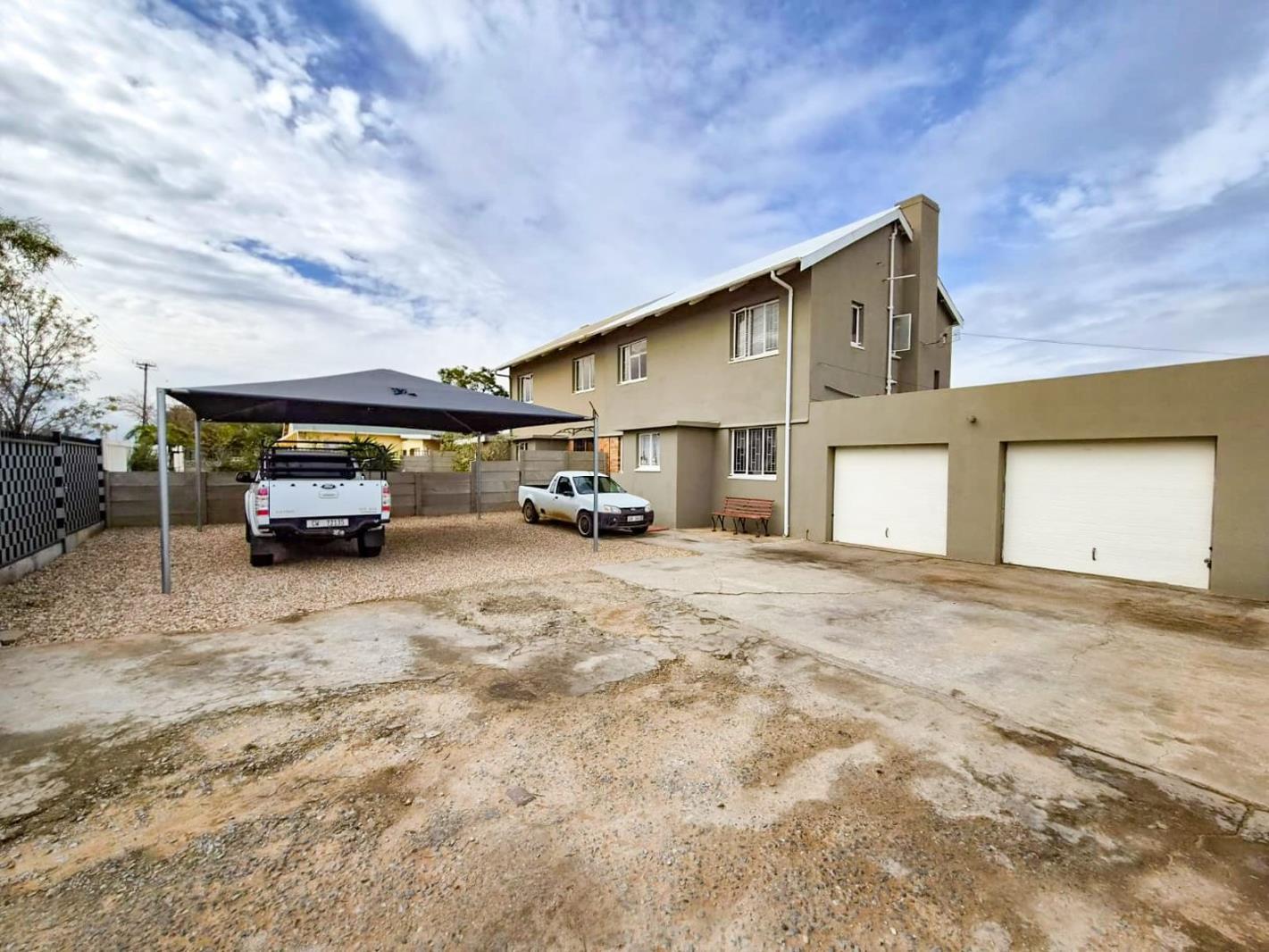 2 Bedroom House in Roux Park