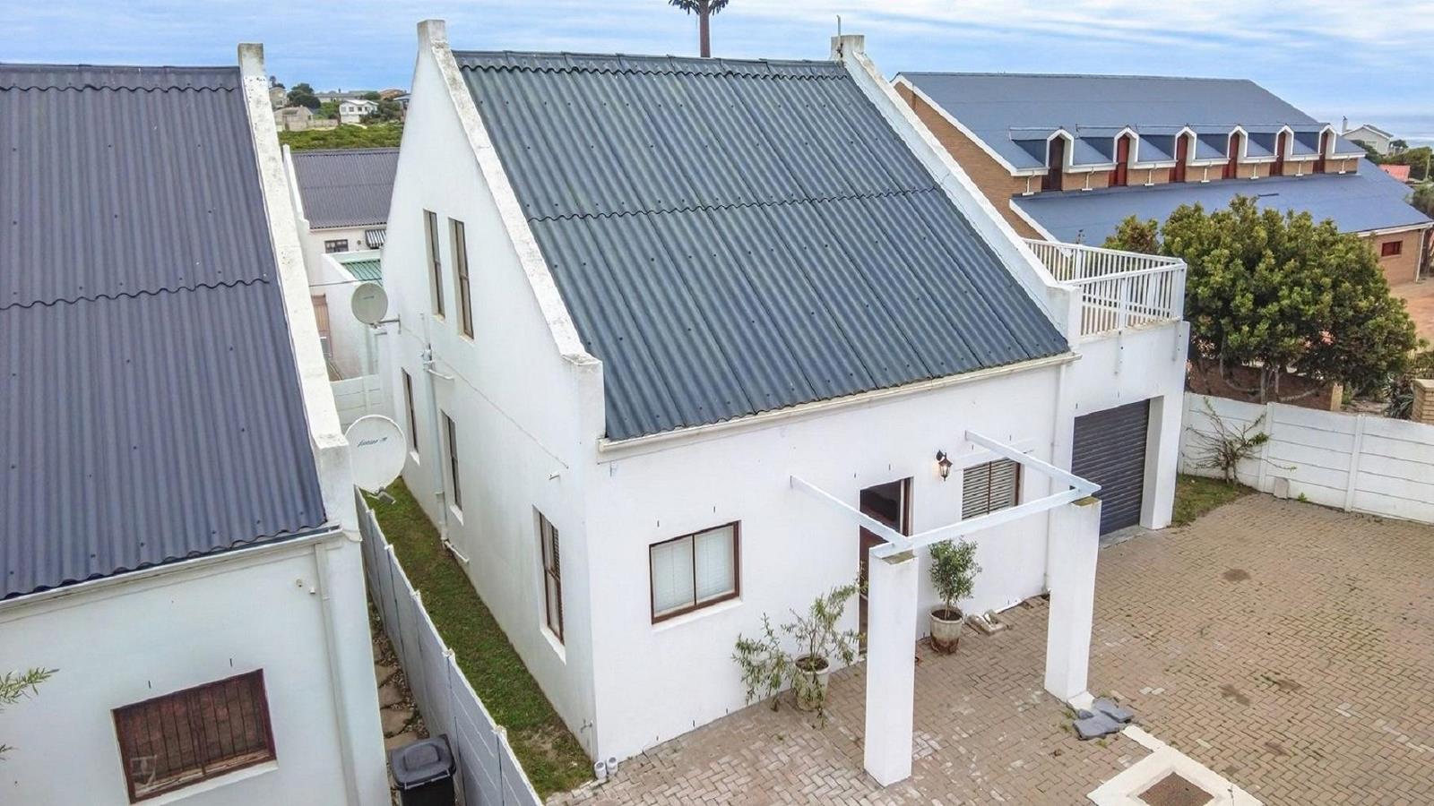 3 Bedroom House in Yzerfontein