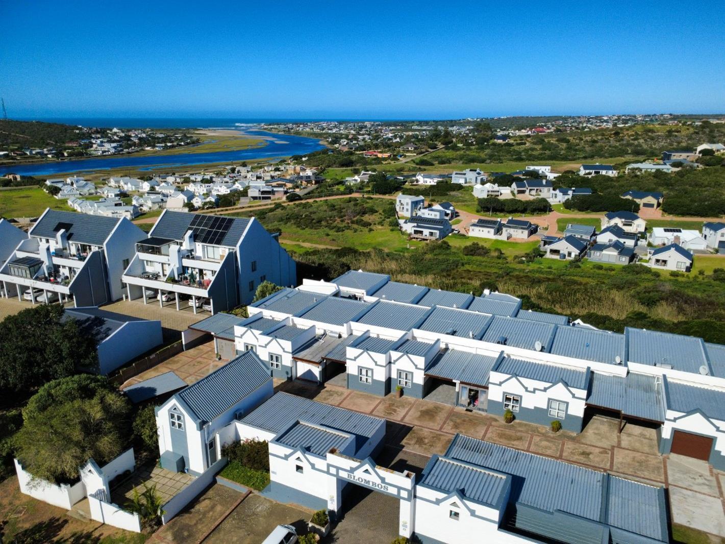 3 Bedroom Apartment in Stilbaai Wes
