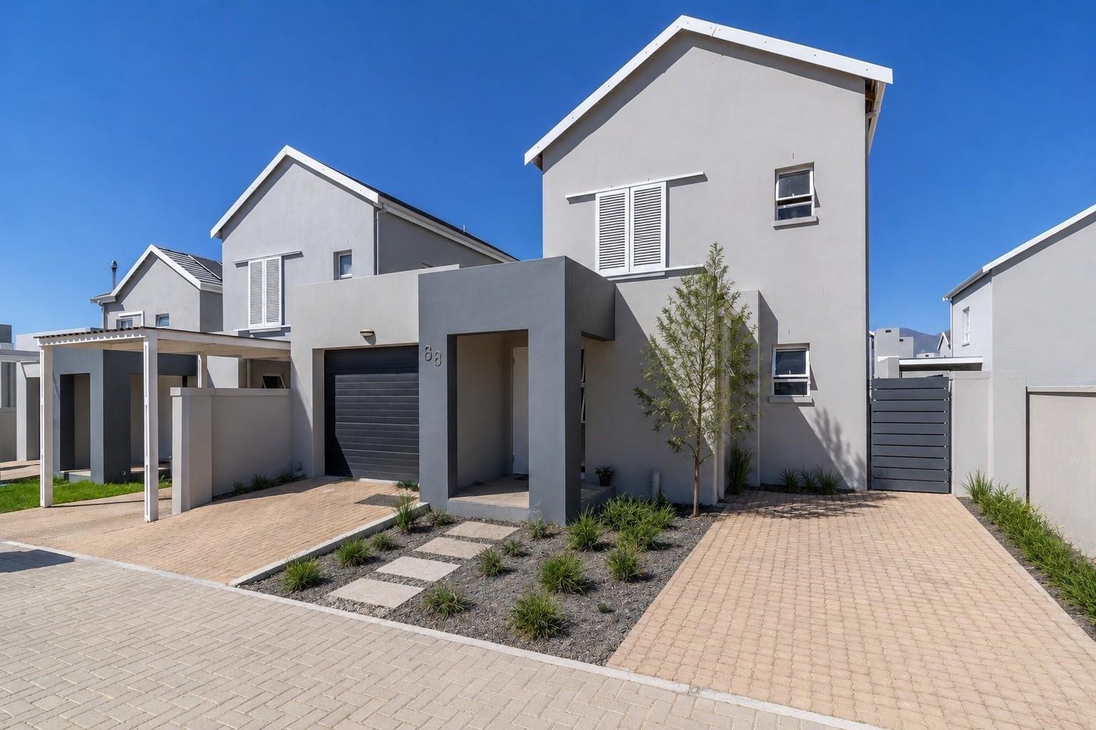 3 Bedroom Townhouse in Klein Parys