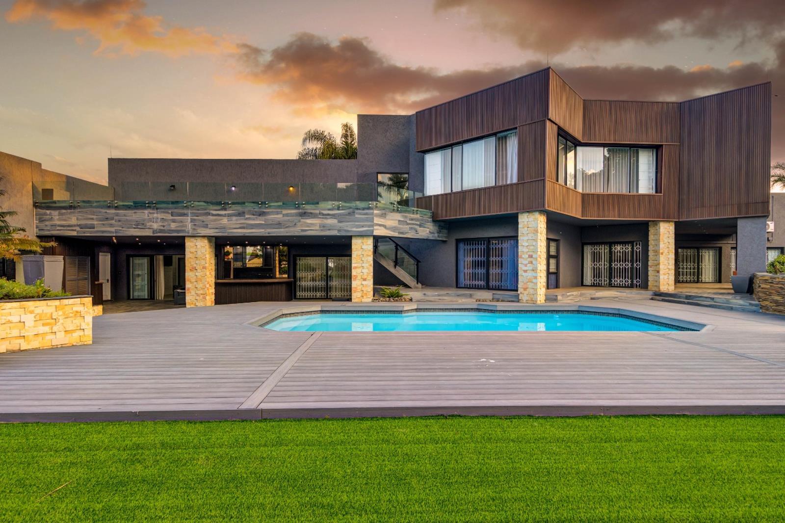 5 Bedroom House in Bryanston