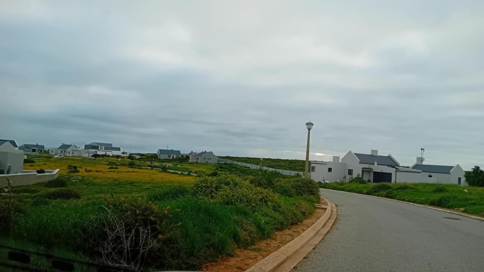 653 m² Land available in Hoogland