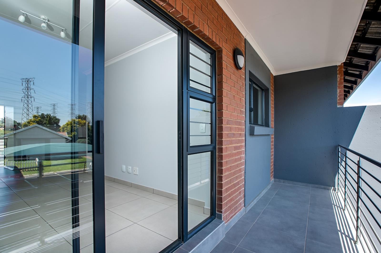 2 Bedroom Apartment in Rembrandt Park