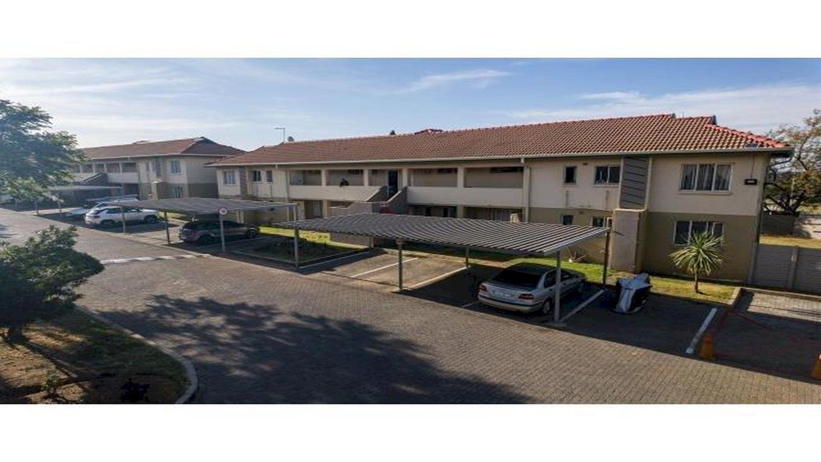 2 Bedroom Townhouse in Edenglen