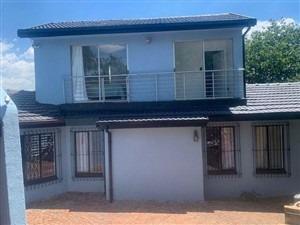 4 Bedroom House in Ridgeway