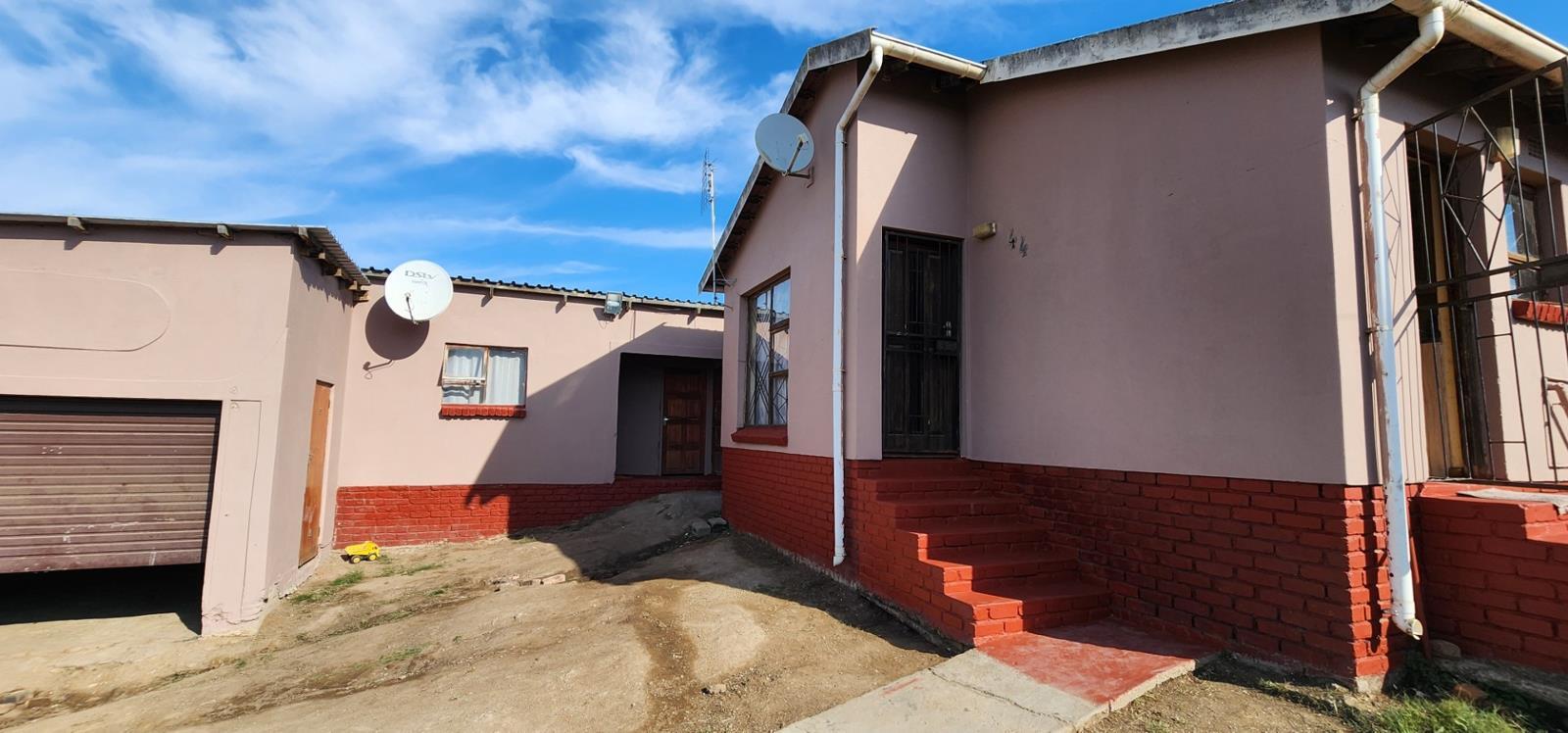 3 Bedroom House in King Williams Town (Qonce) Central