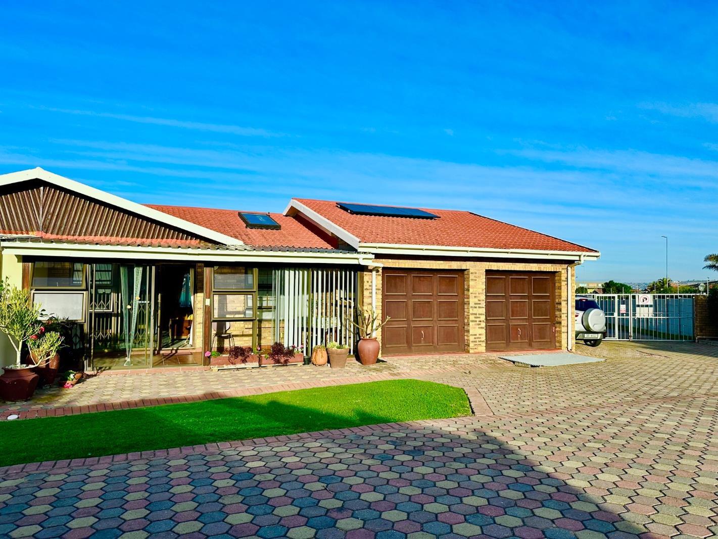 2 Bedroom Townhouse in Hartenbos