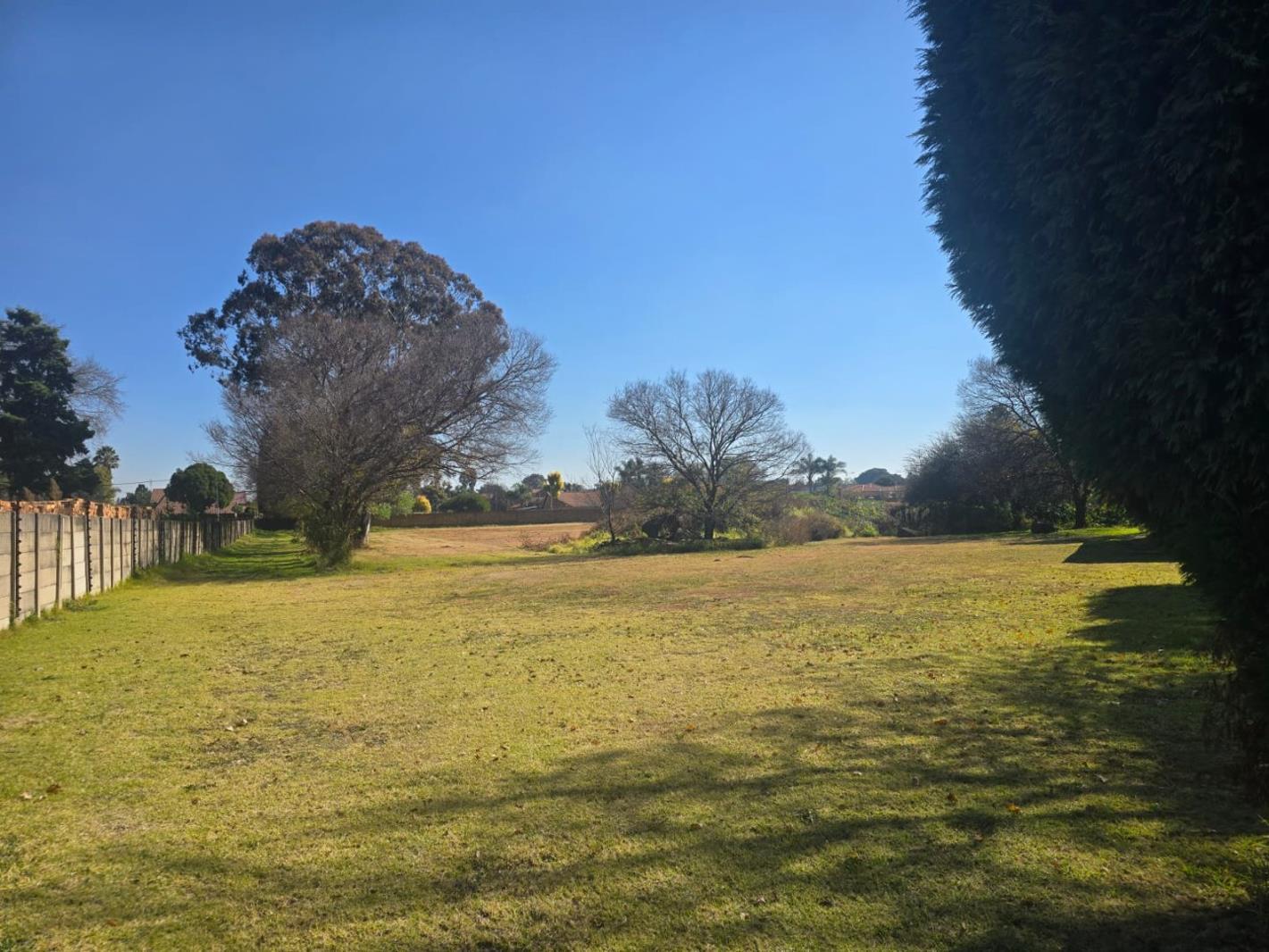 2.2 ha Land available in Ravenswood