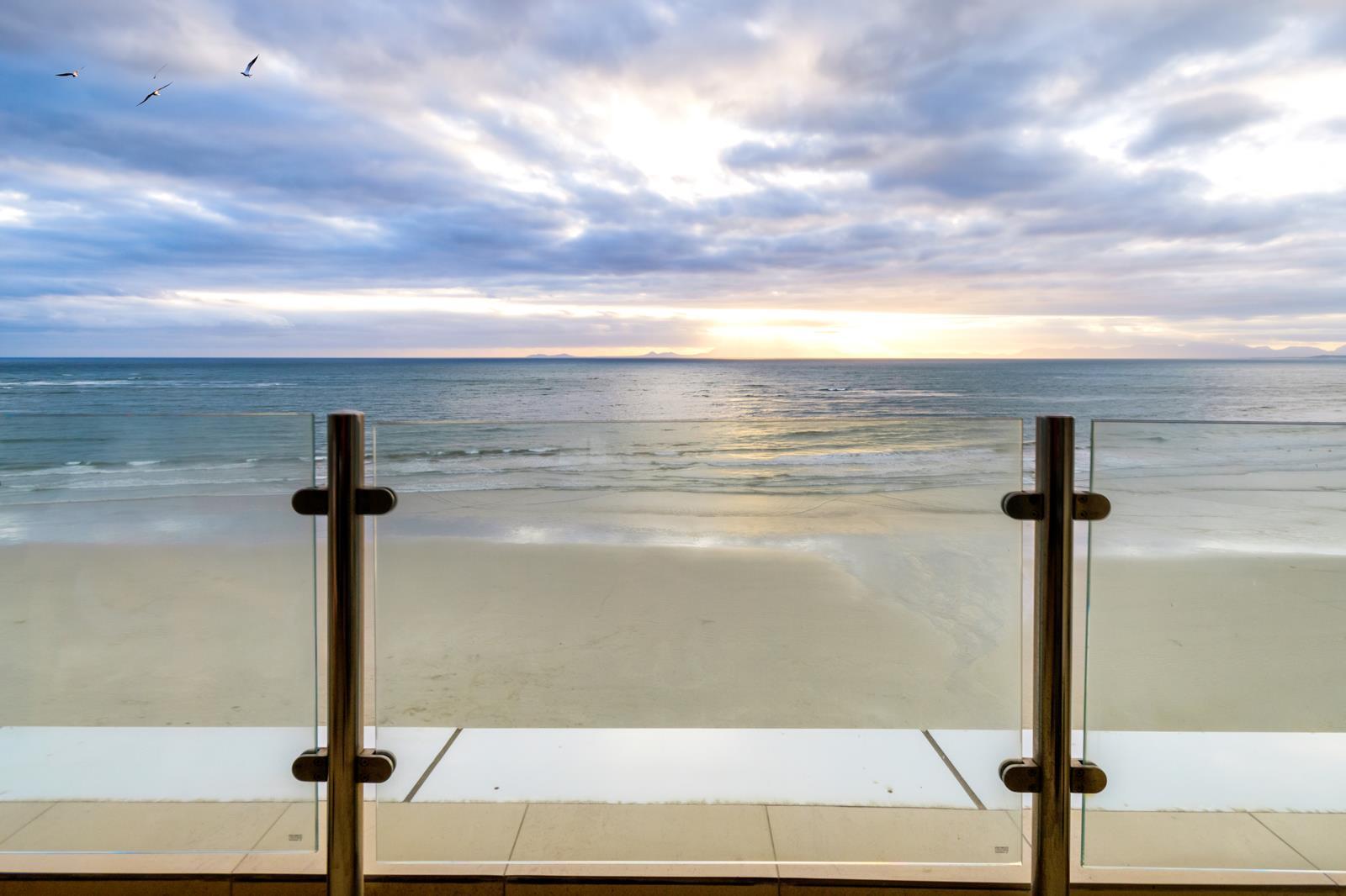3 Bedroom Apartment in Strand North