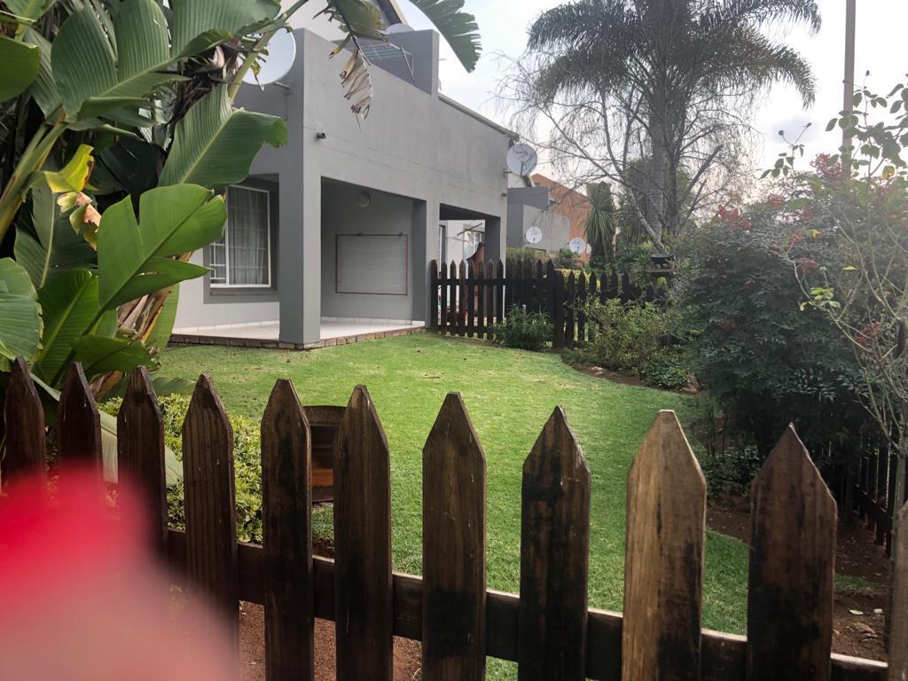 3 Bedroom Townhouse in Glen Marais