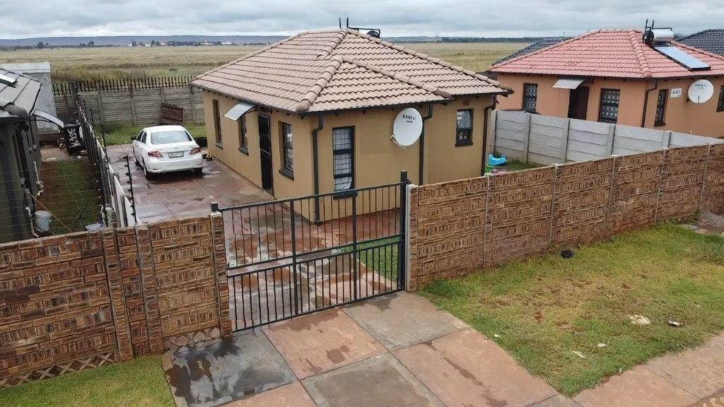 3 Bedroom House in Protea Glen
