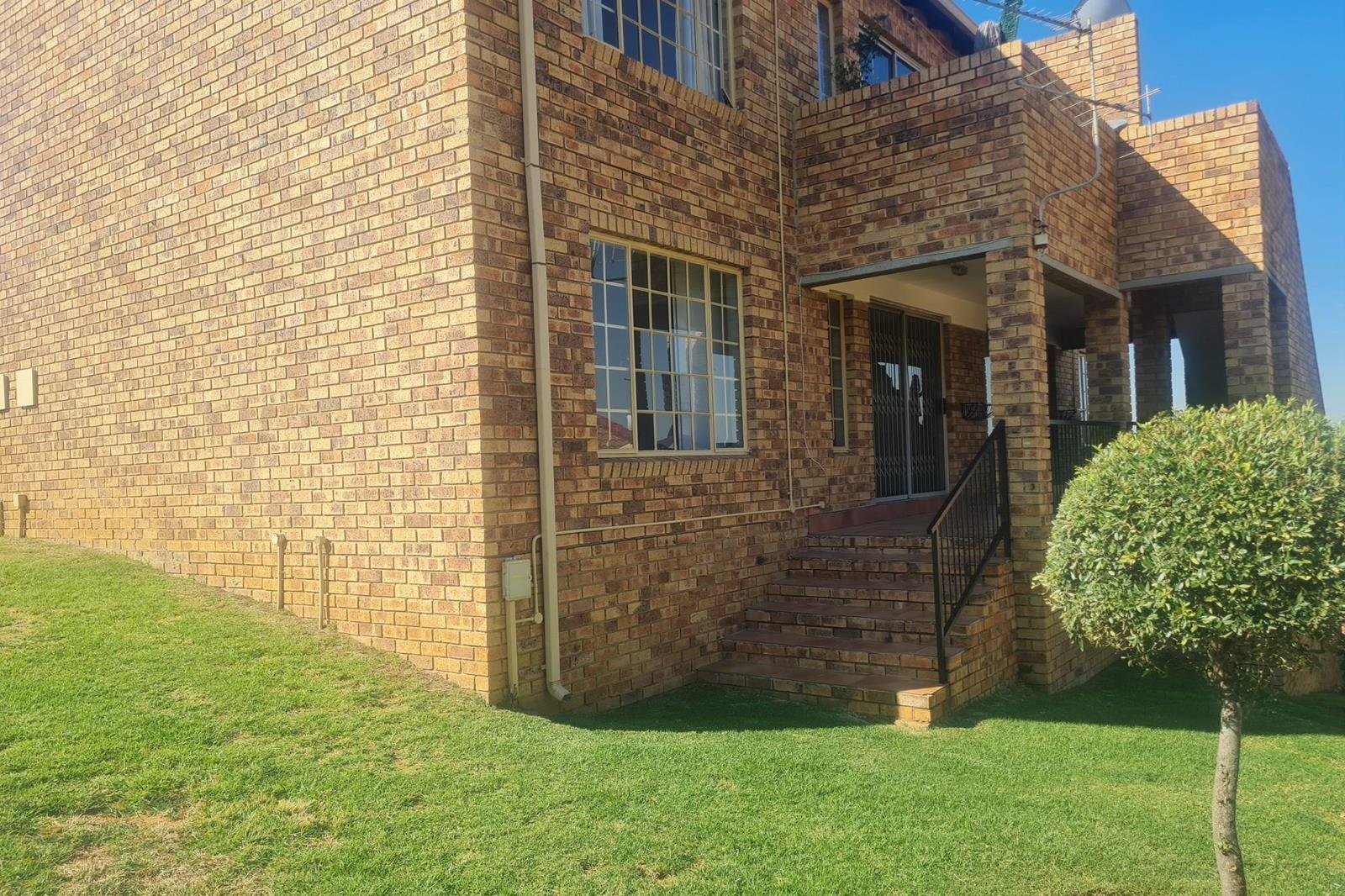 2 Bedroom Cluster in Elandspark