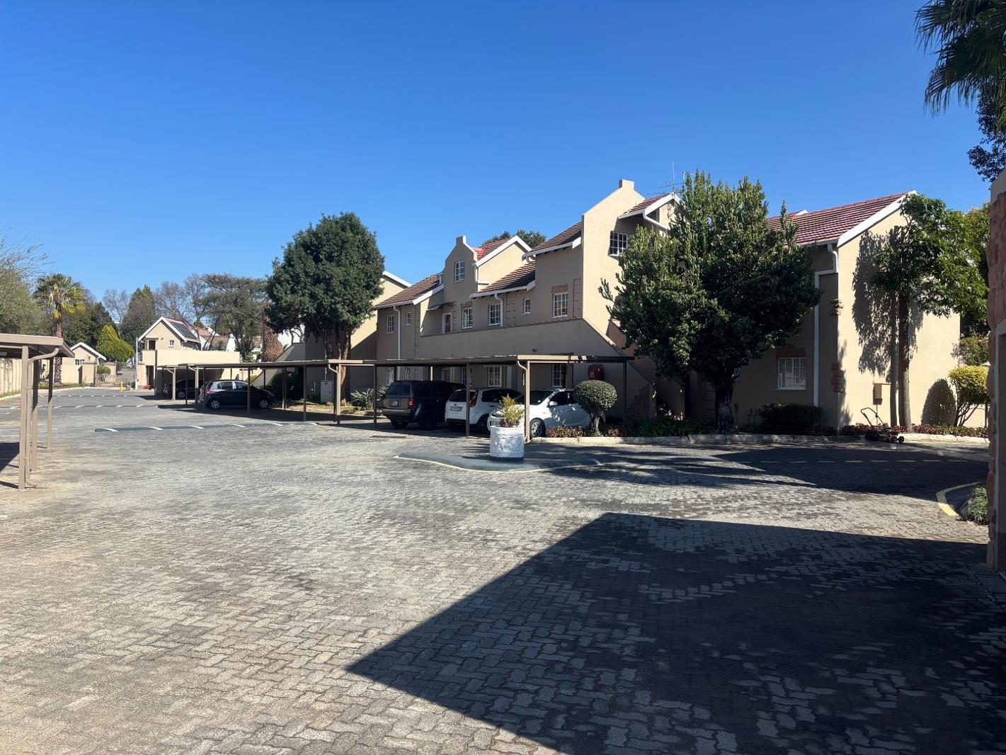 2 Bedroom Apartment in Paulshof