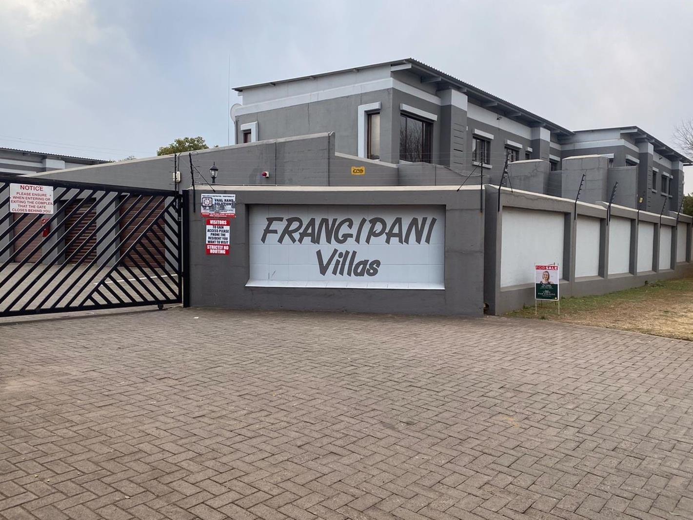 2 Bedroom Townhouse in Vanderbijlpark SE