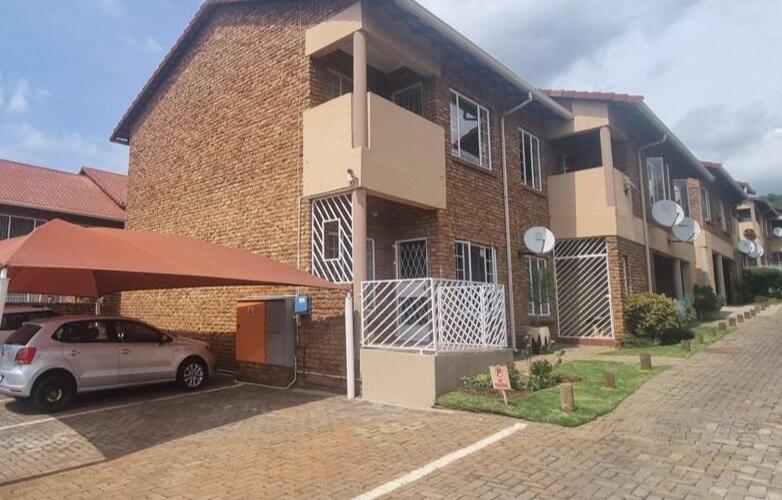 3 Bedroom Townhouse in Glenvista