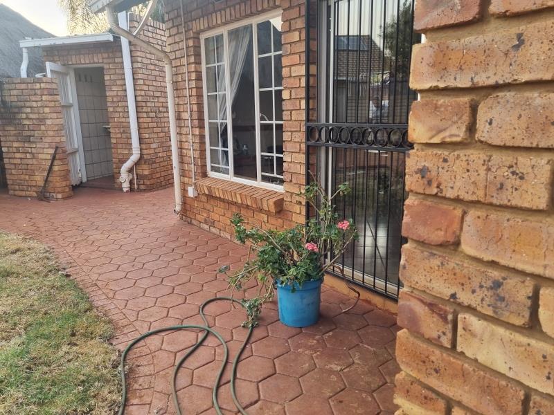 3 Bedroom House in Doornpoort