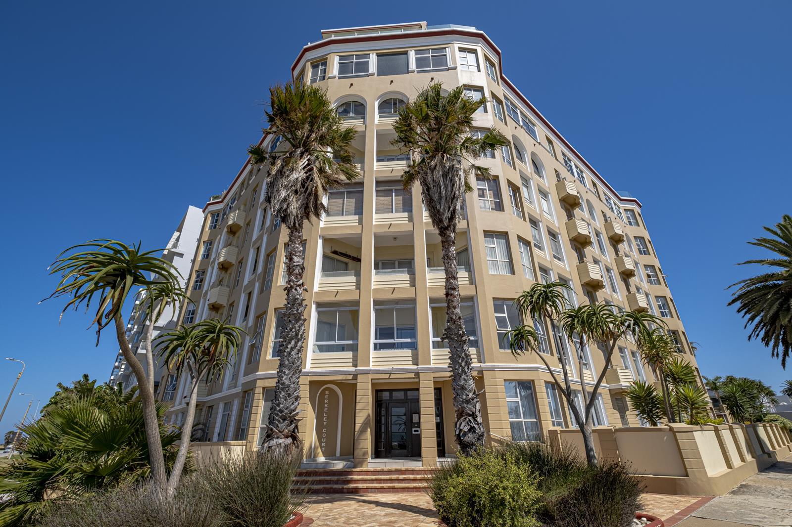2 Bedroom Apartment in Summerstrand