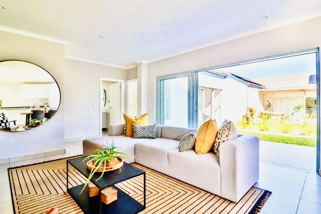 3 Bedroom House in Sheffield Beach