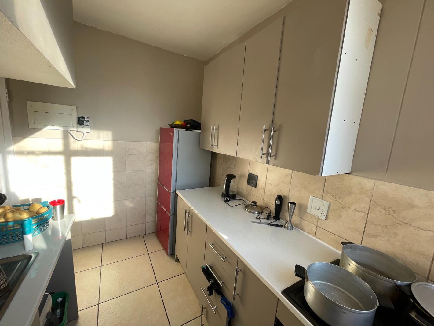 1.5 Bedroom Apartment in Sunnyside