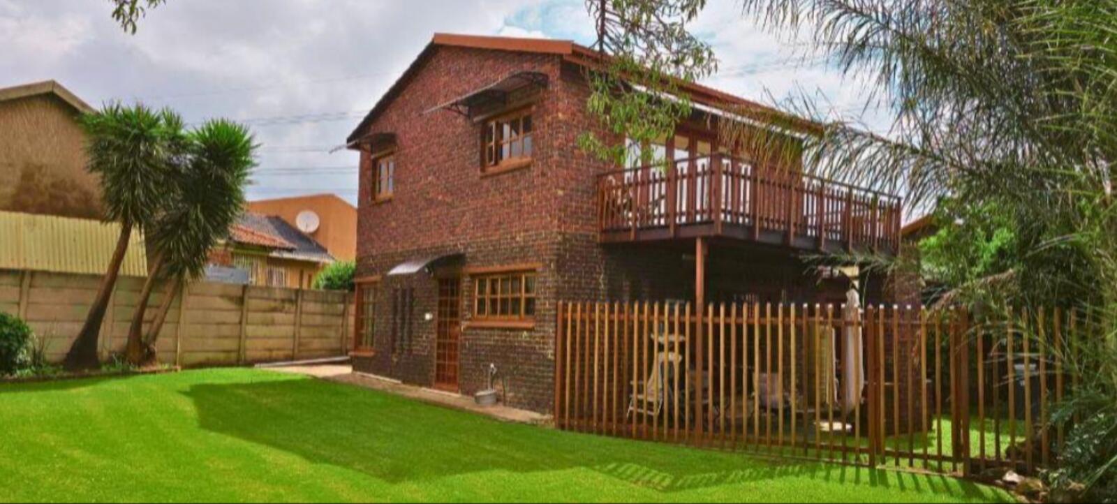 5 Bedroom House in Elandspark