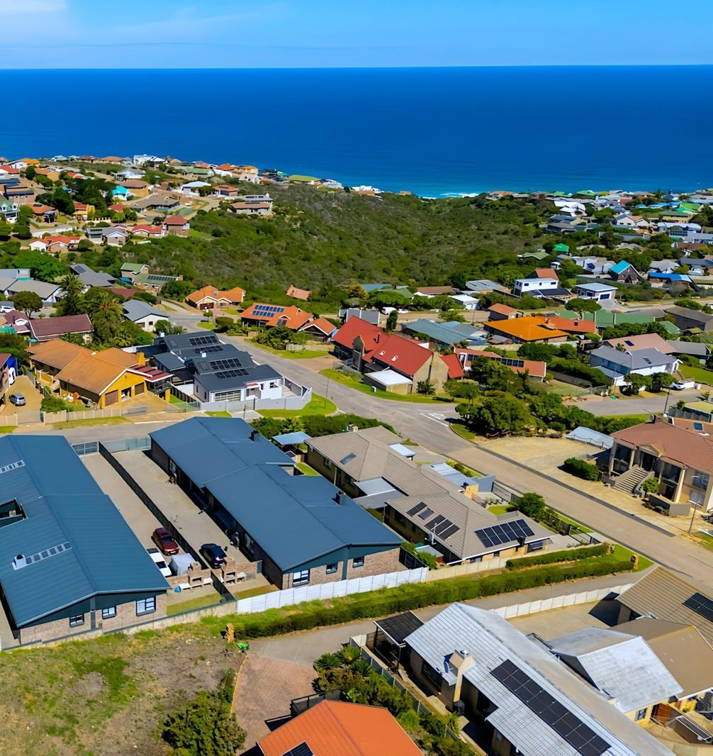 6 Bedroom House in Dana Bay