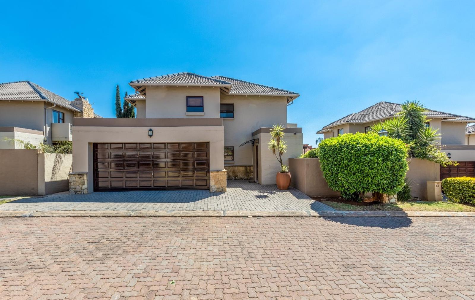 3 Bedroom House in Honeydew Manor
