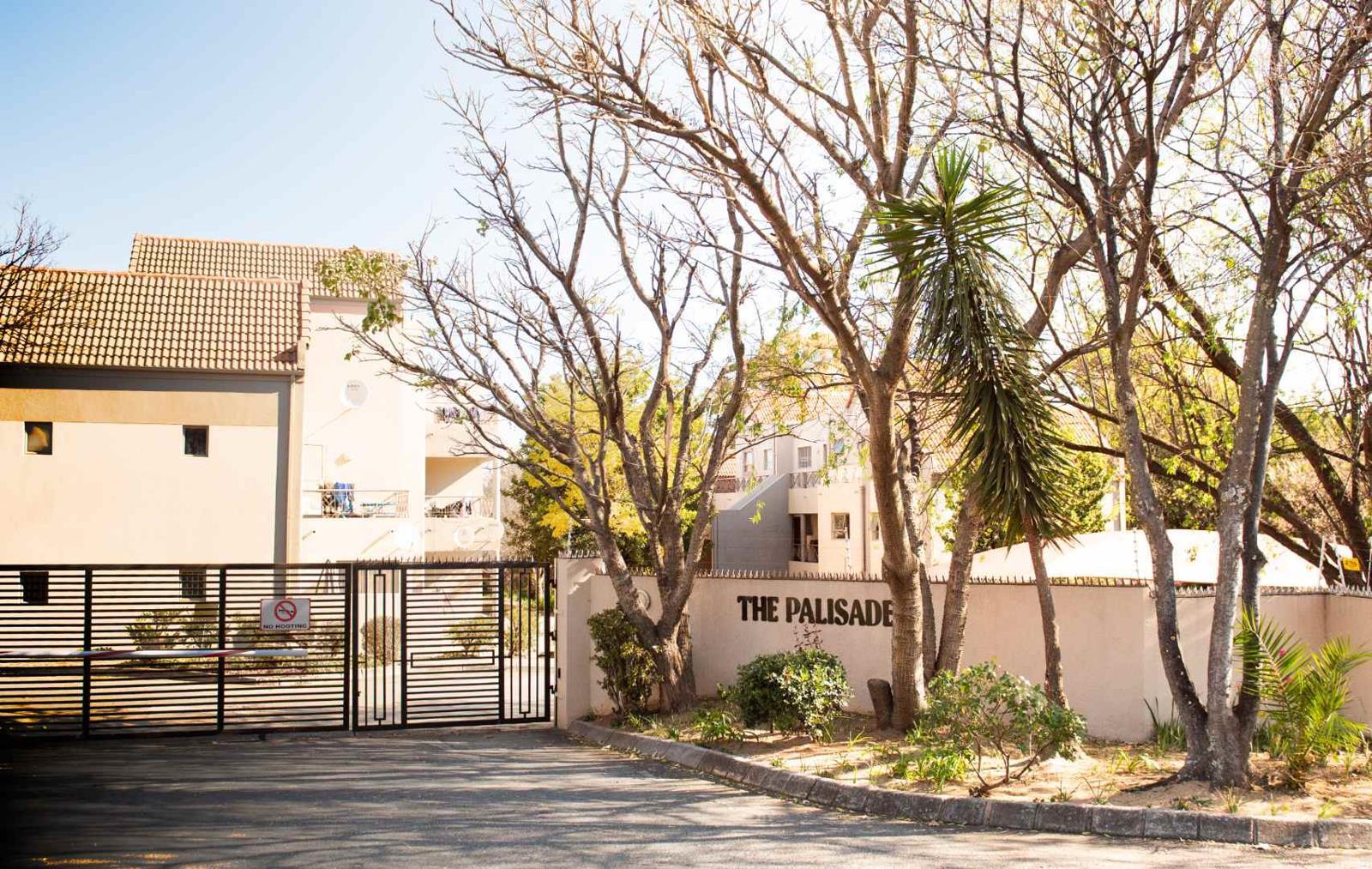 2 Bedroom Apartment in Halfway Gardens