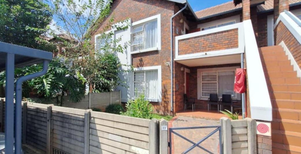2 Bedroom Apartment in Glen Marais