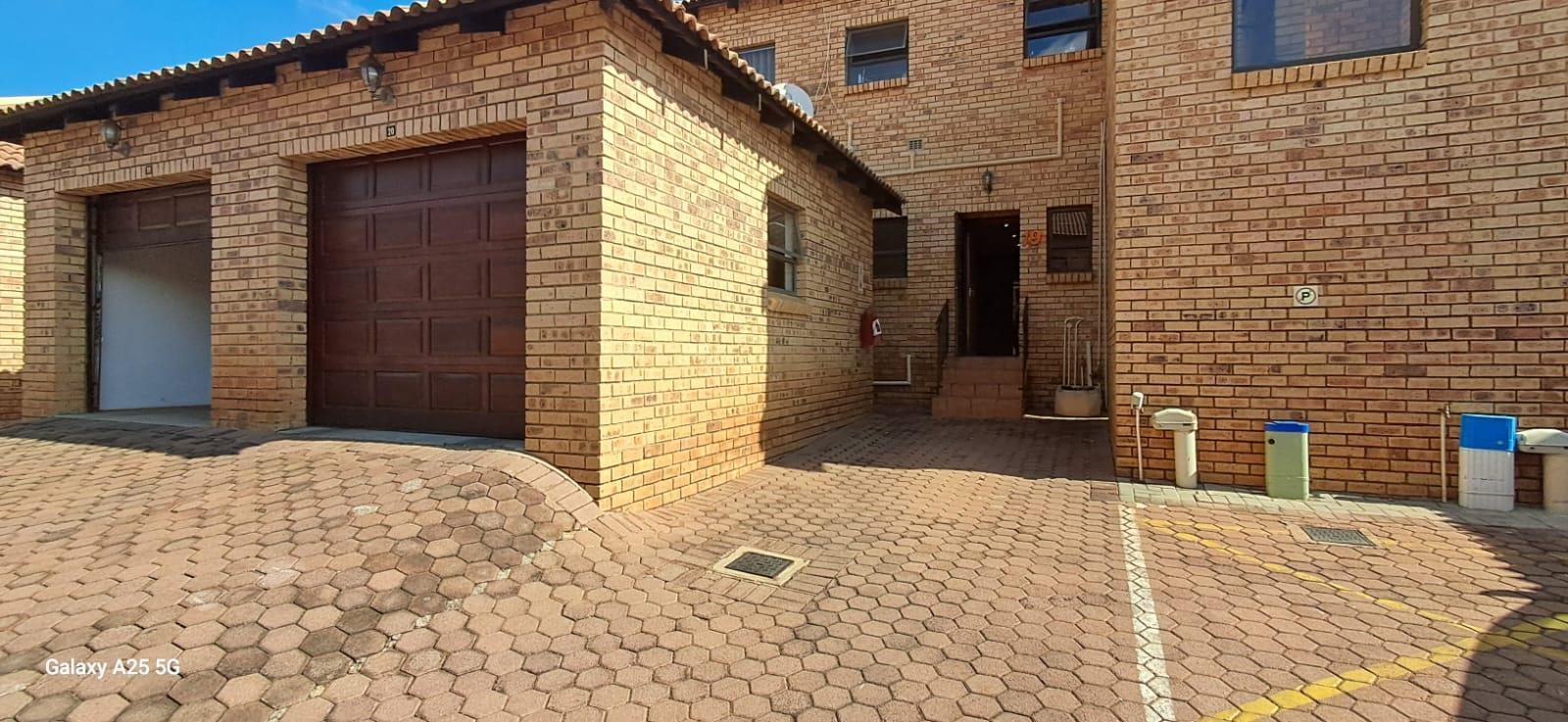 3 Bedroom Apartment in Chancliff Ridge