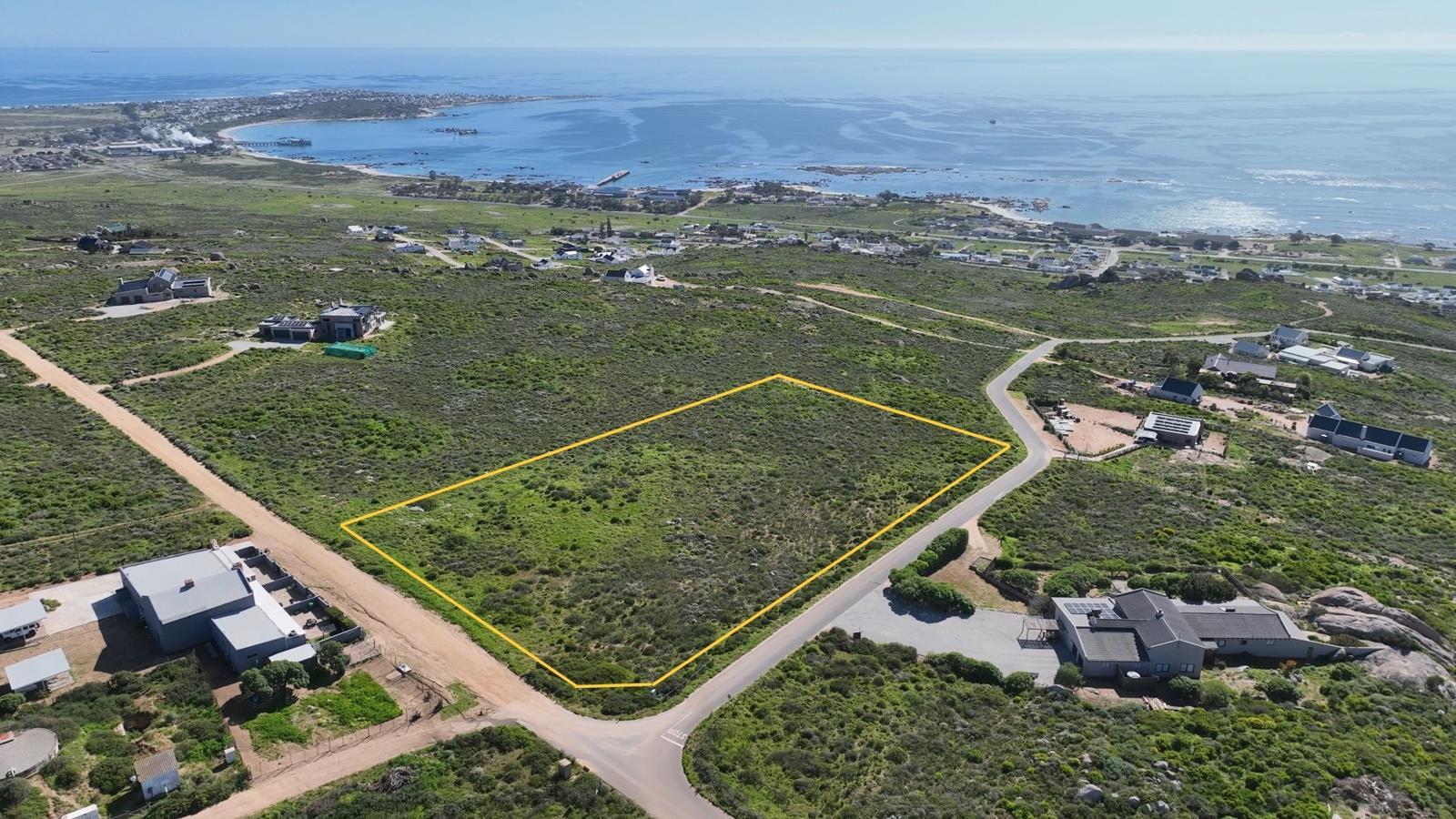 1.1 ha Land available in Britanica Heights