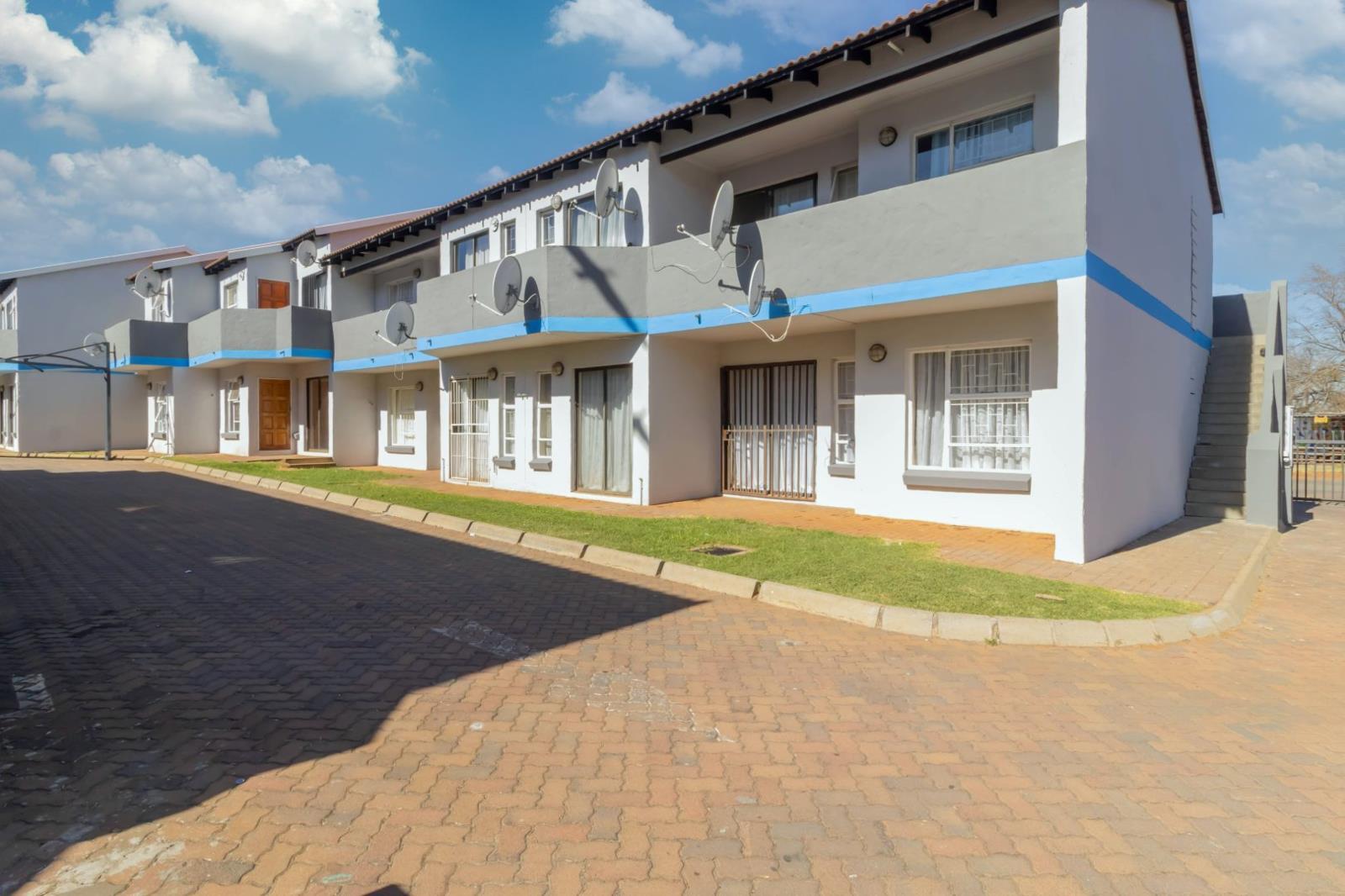 2 Bedroom Apartment in Pollak Park
